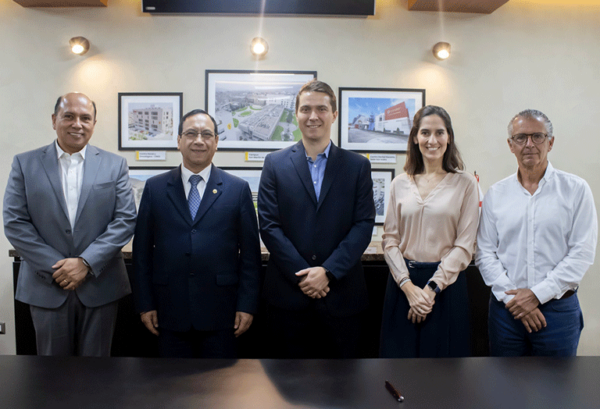 filantropia-cayetano-huascaran-upch-firma